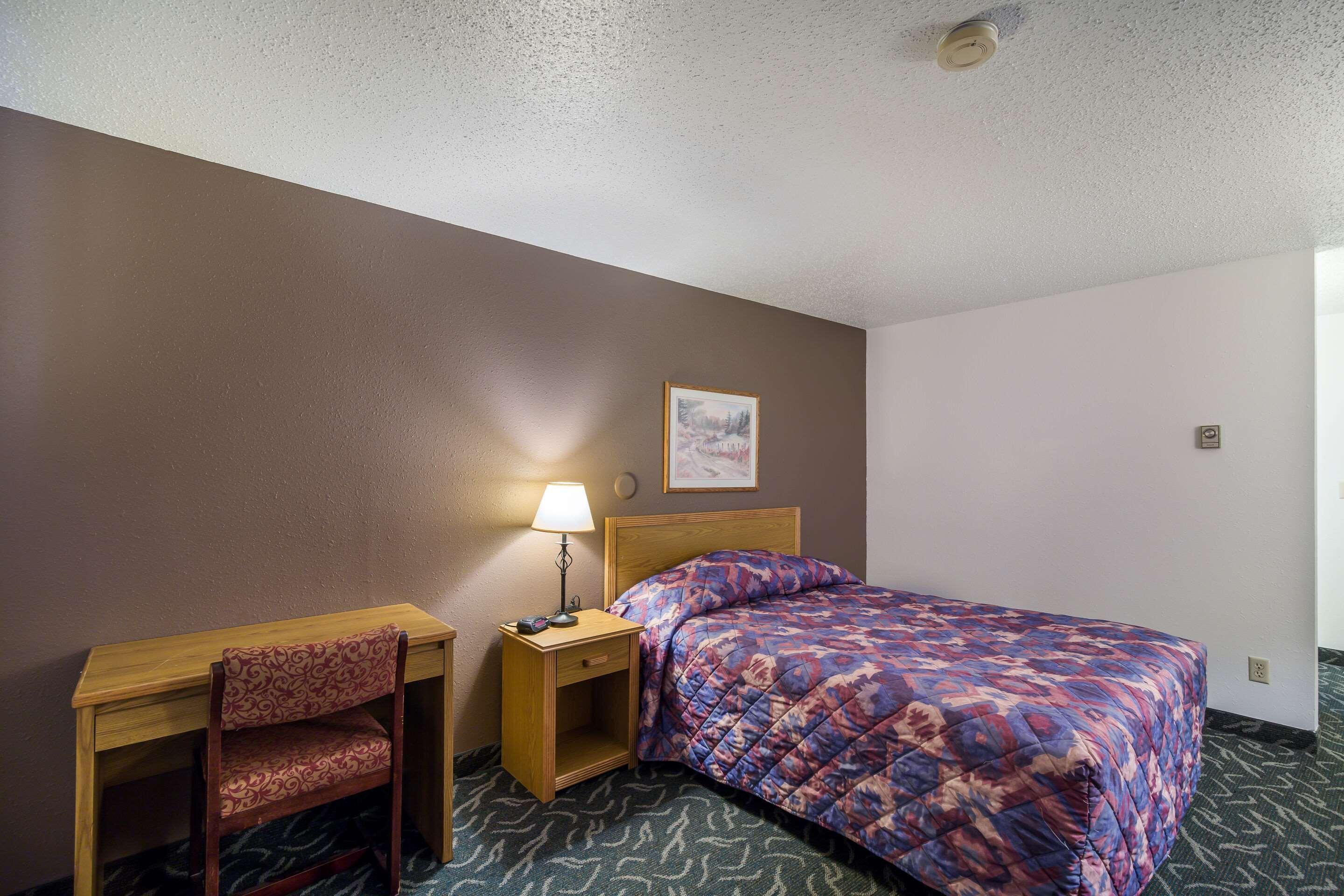 Rodeway Inn Gateway To Medora T-Roosevelt & Makoshika State Park Wibaux エクステリア 写真