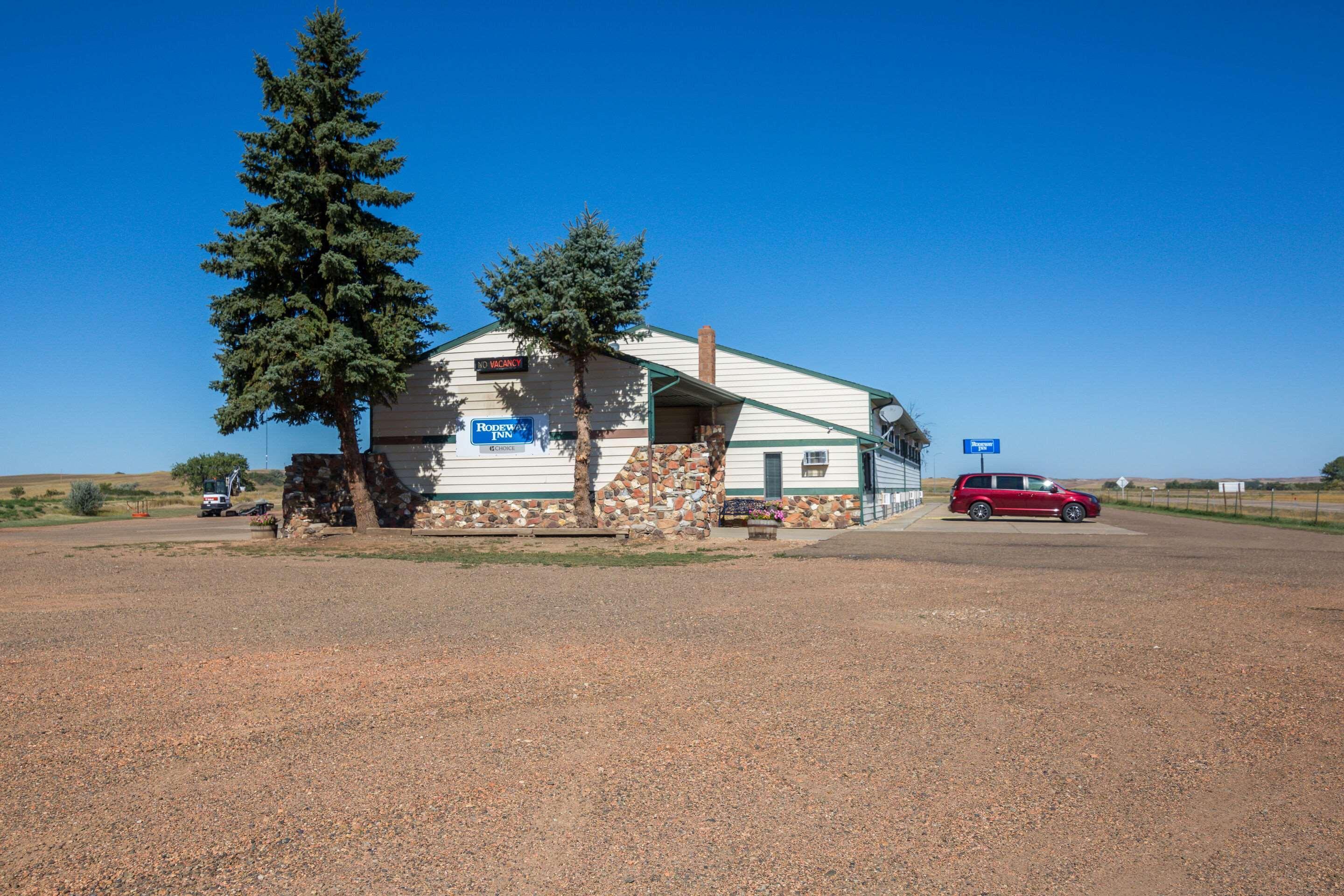 Rodeway Inn Gateway To Medora T-Roosevelt & Makoshika State Park Wibaux エクステリア 写真