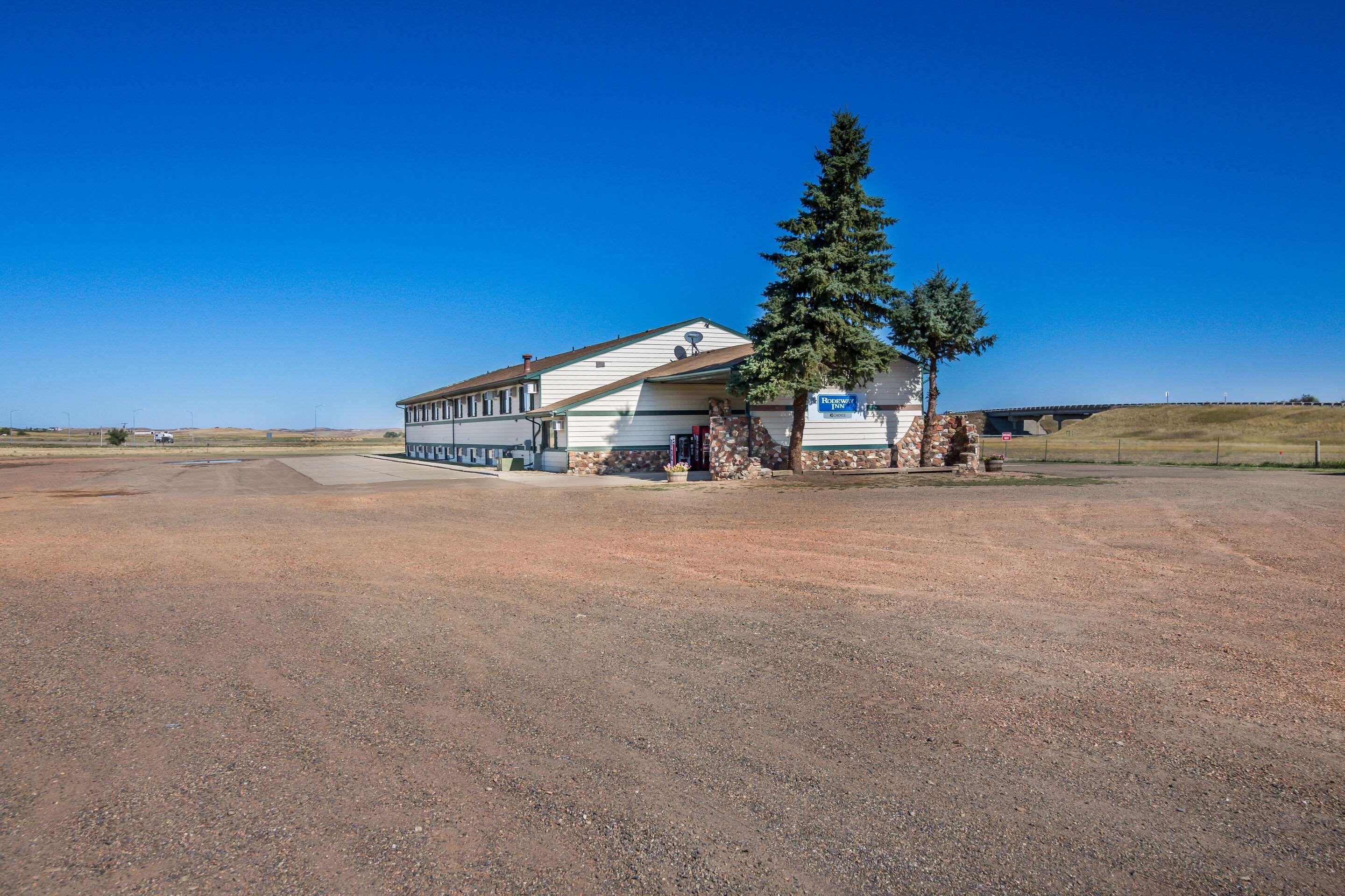 Rodeway Inn Gateway To Medora T-Roosevelt & Makoshika State Park Wibaux エクステリア 写真